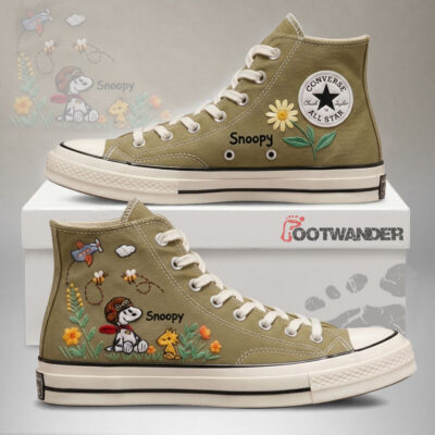 Snoopy Hand-Embroidered Converse Chuck Taylor 1970s - All Star Classic