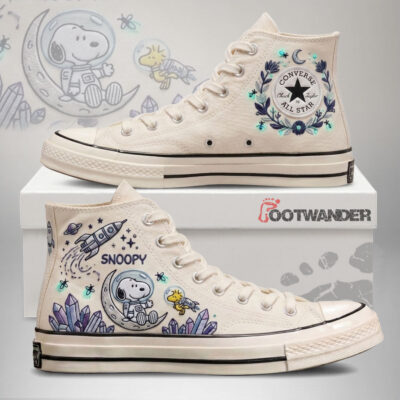 Snoopy Hand-Embroidered Converse Chuck Taylor 1970s - All Star Classic